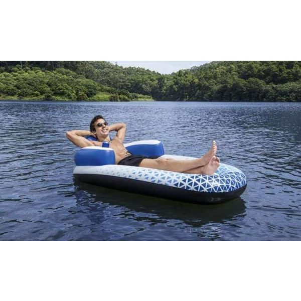Kényelmes felfújható pihenőágy a medencéhez (Bestway)