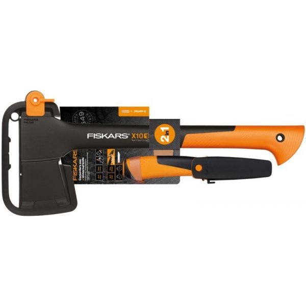 Fiskars X10 Fejsze hw univerzális kertikéssel